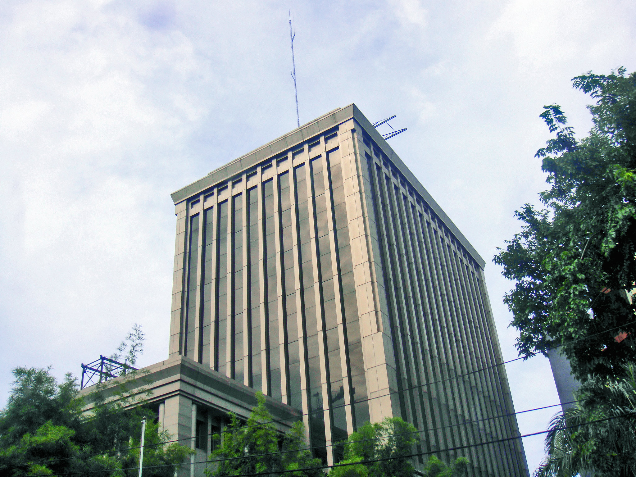 Graha HSBC (Surabaya)