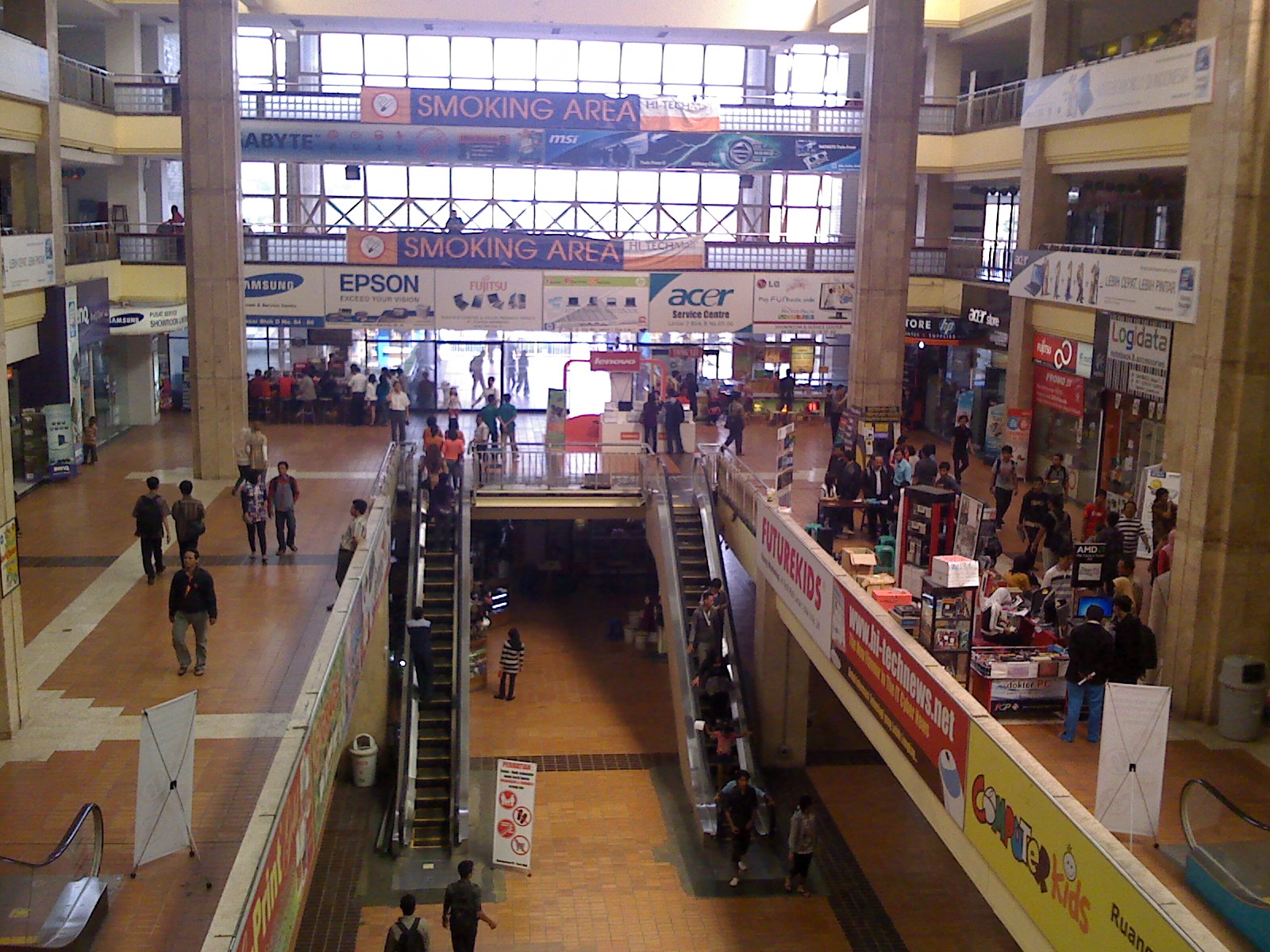 Interior Hi-Tech Mall Surabaya, 2010