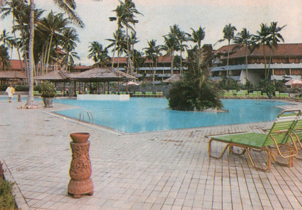 Kolam renang Nusa Dua Beach Hotel & Spa, 1983