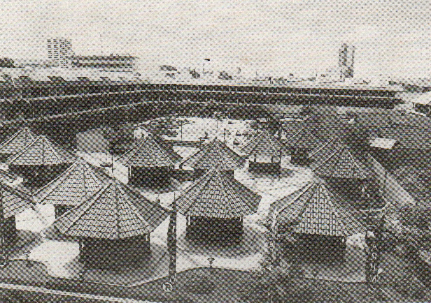 Pujasera eks Lokasari Square, 1989