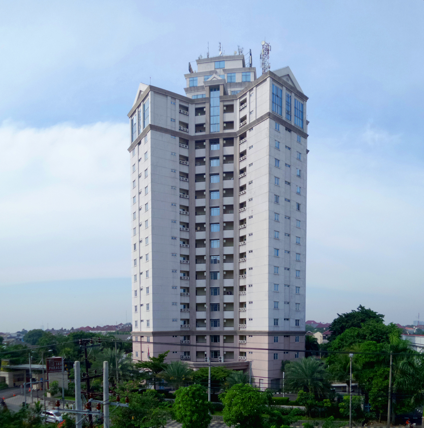 Java Paragon Hotel & Residence