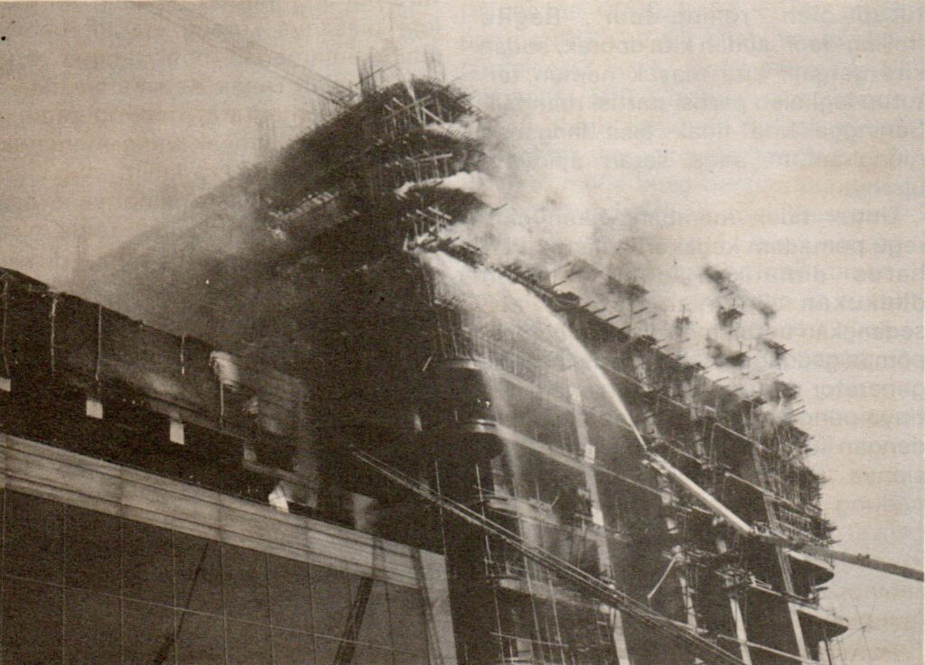 Kebakaran Gajah Mada Tower, 8 Agustus 1982. Jakarta tempo dulu.