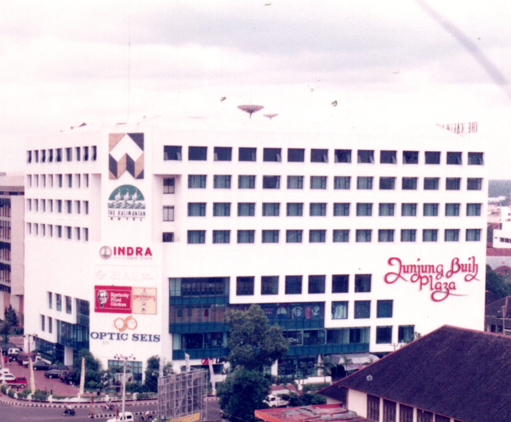 Junjung Buih Plaza, Banjarmasin, 1991