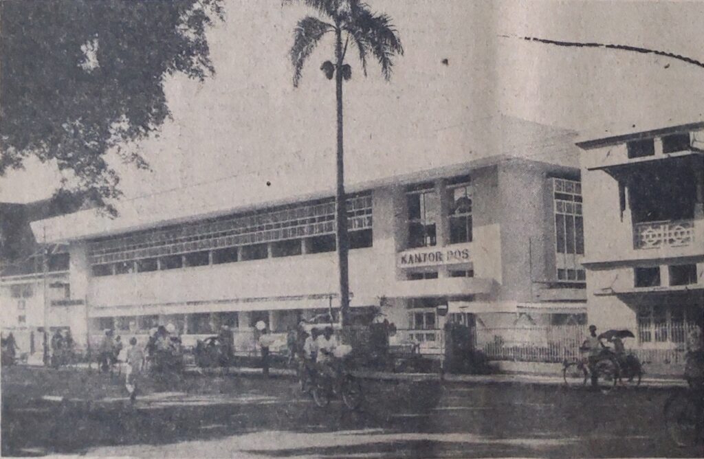 Kantor Pos Indonesia di Malang, 1975